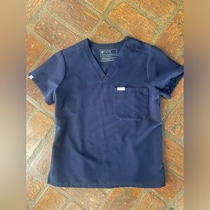 Figs Caterina One Pocket Scrub Top